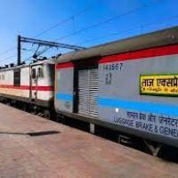Taj train will not go to Jhansi for 90 days due to fog 